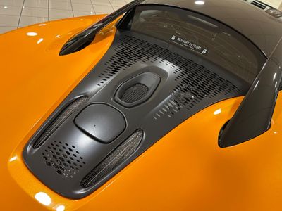 2023 McLaren Artura