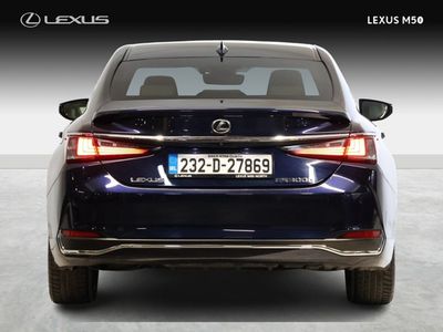 2023 Lexus ES 300h