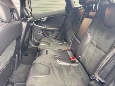 2016 Volvo V40