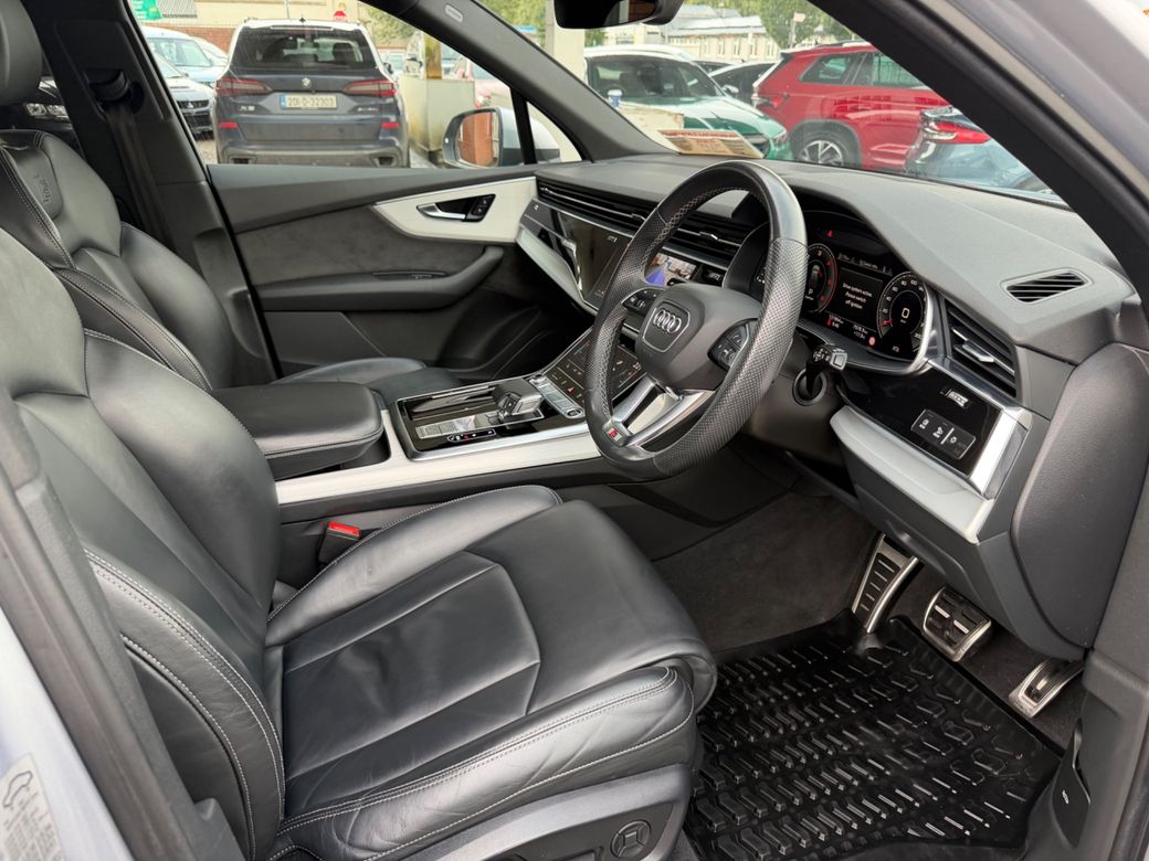 2021 Audi Q7