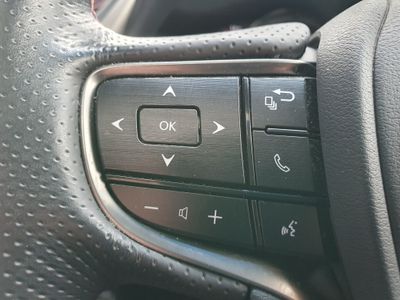 2020 Lexus ES 300h