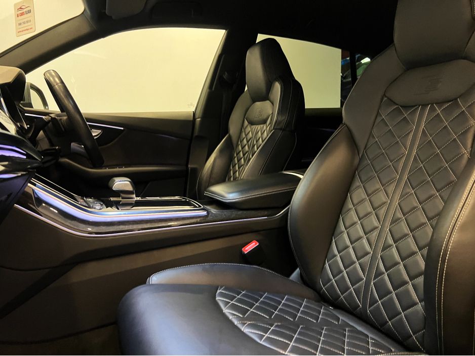 2020 Audi Q8
