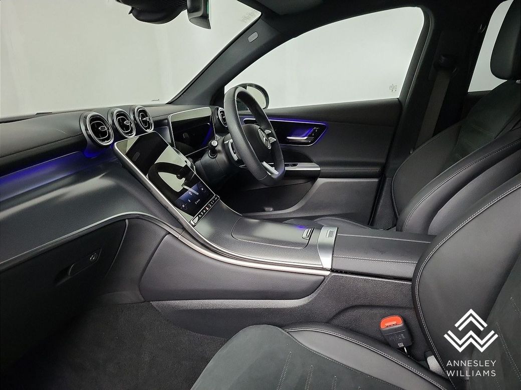 2025 Mercedes-Benz GLC Class