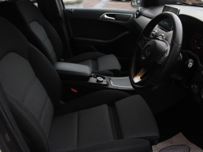 2016 Mercedes-Benz B 180