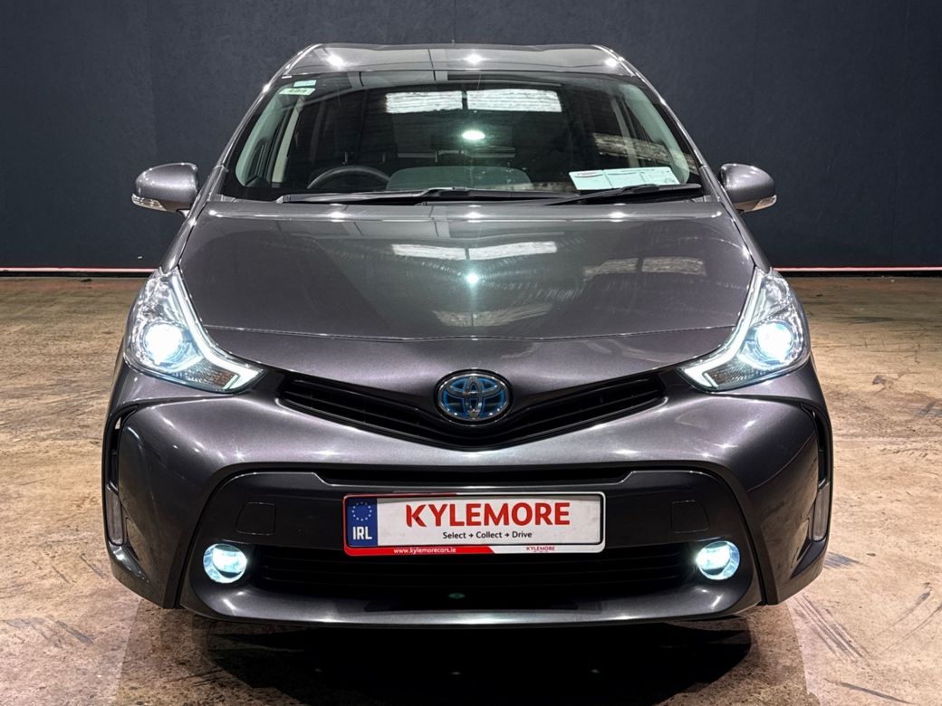 2020 Toyota Prius Alpha