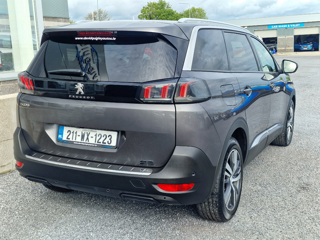2021 Peugeot 5008