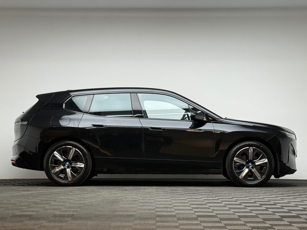 2024 BMW iX