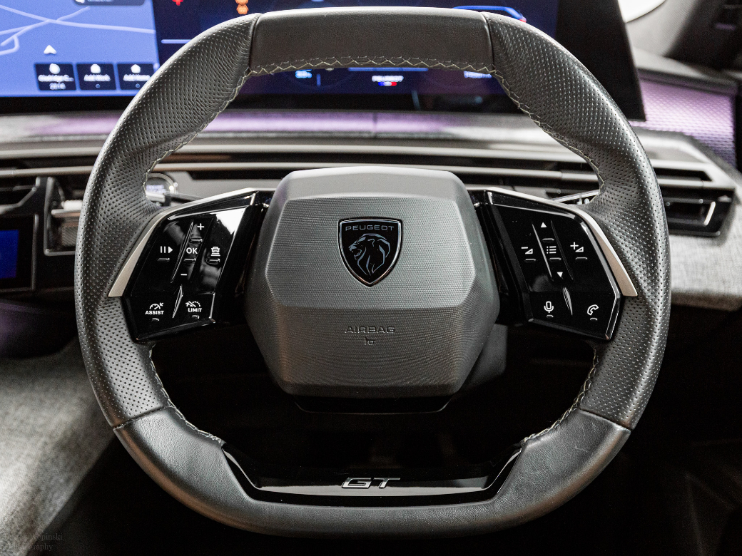 2025 Peugeot 5008