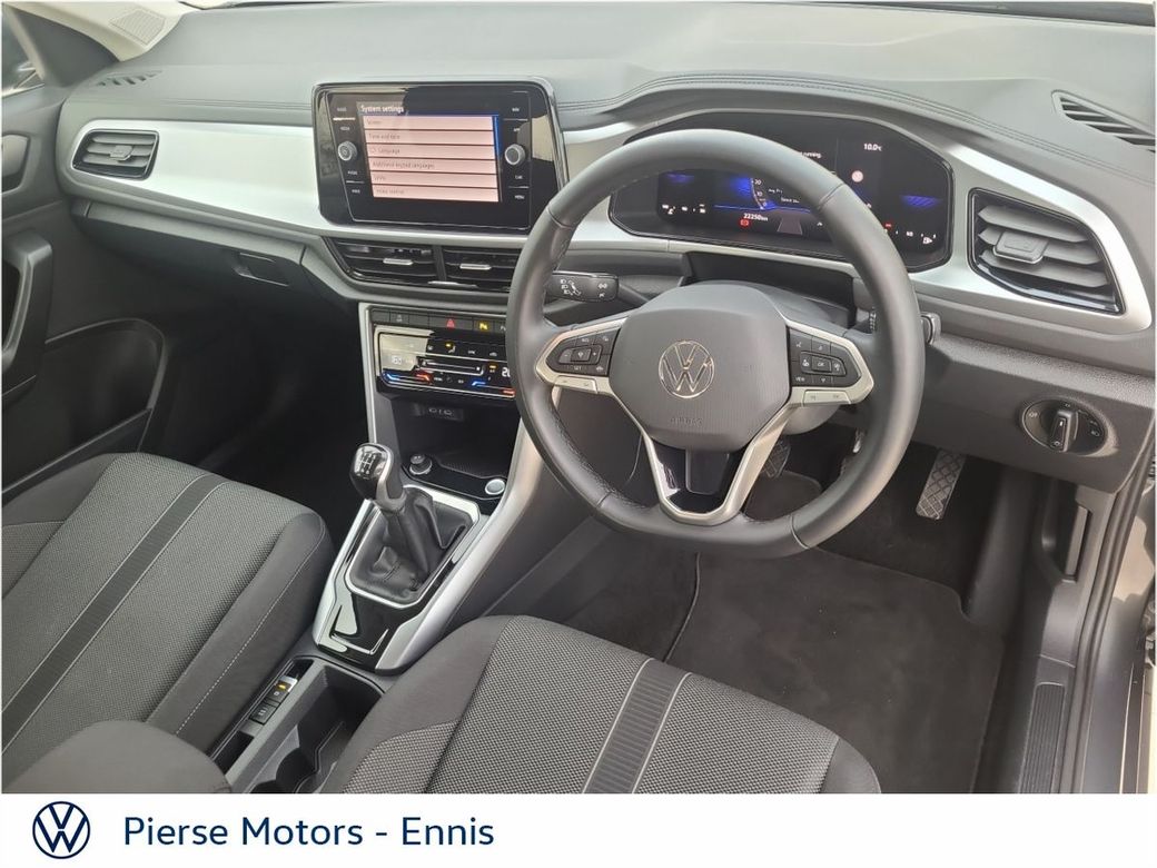 2025 Volkswagen T-Roc