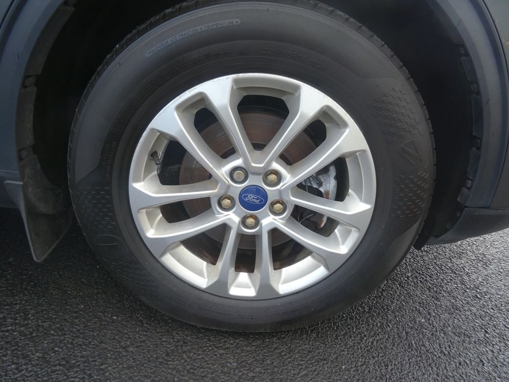 2022 Ford Kuga
