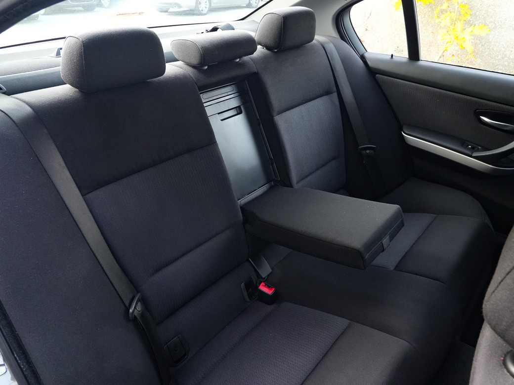 2010 BMW 3 Series