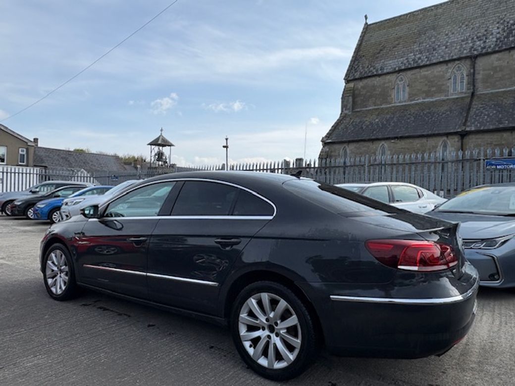 2014 Volkswagen Passat