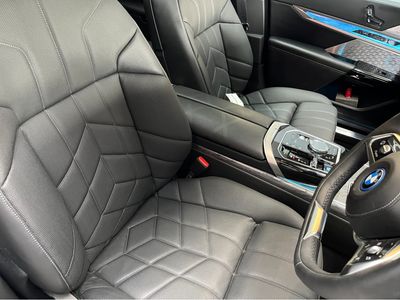 2024 BMW i7