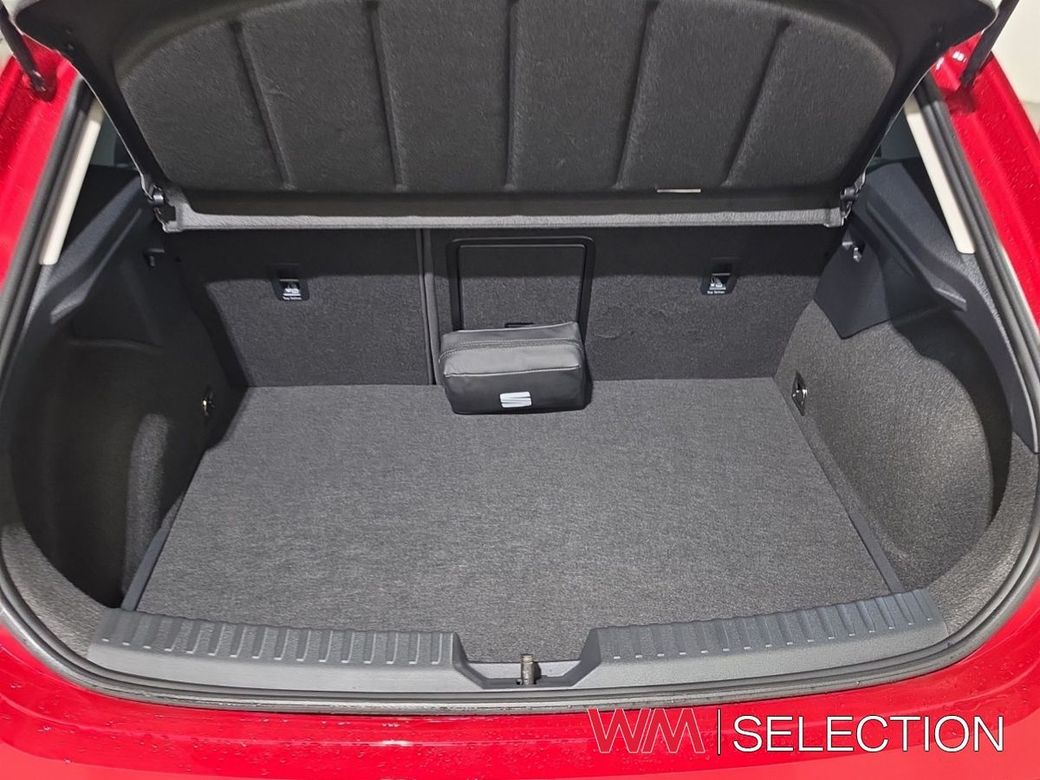 2025 SEAT Leon