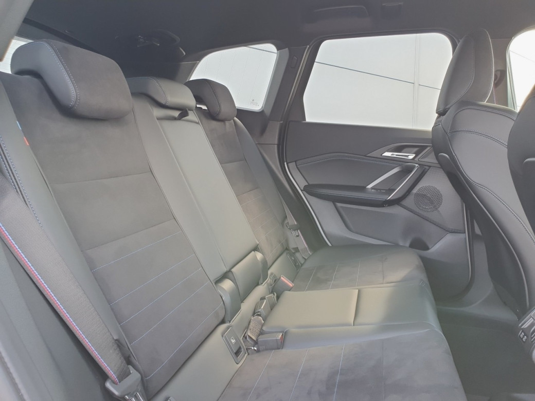 2025 BMW iX1