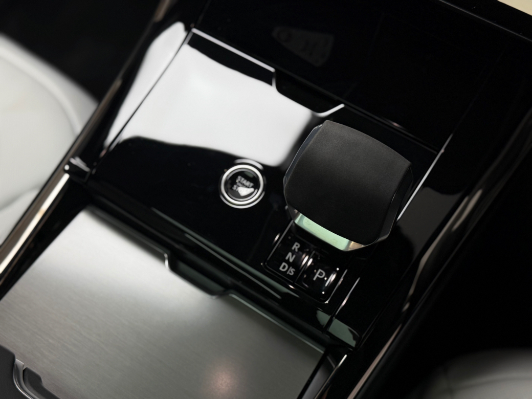2026 Land Rover Range Rover Sport