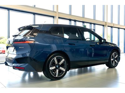 2023 BMW iX