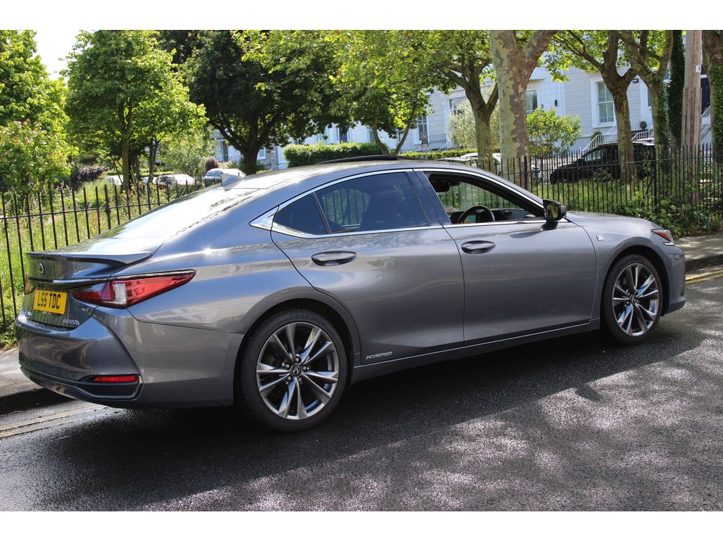 2019 Lexus ES 300h