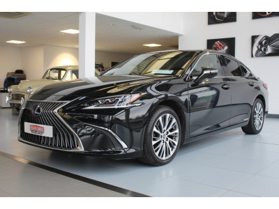 2021 Lexus ES 300h