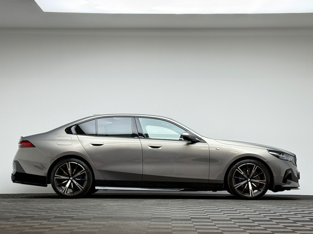 2025 BMW 5 Series