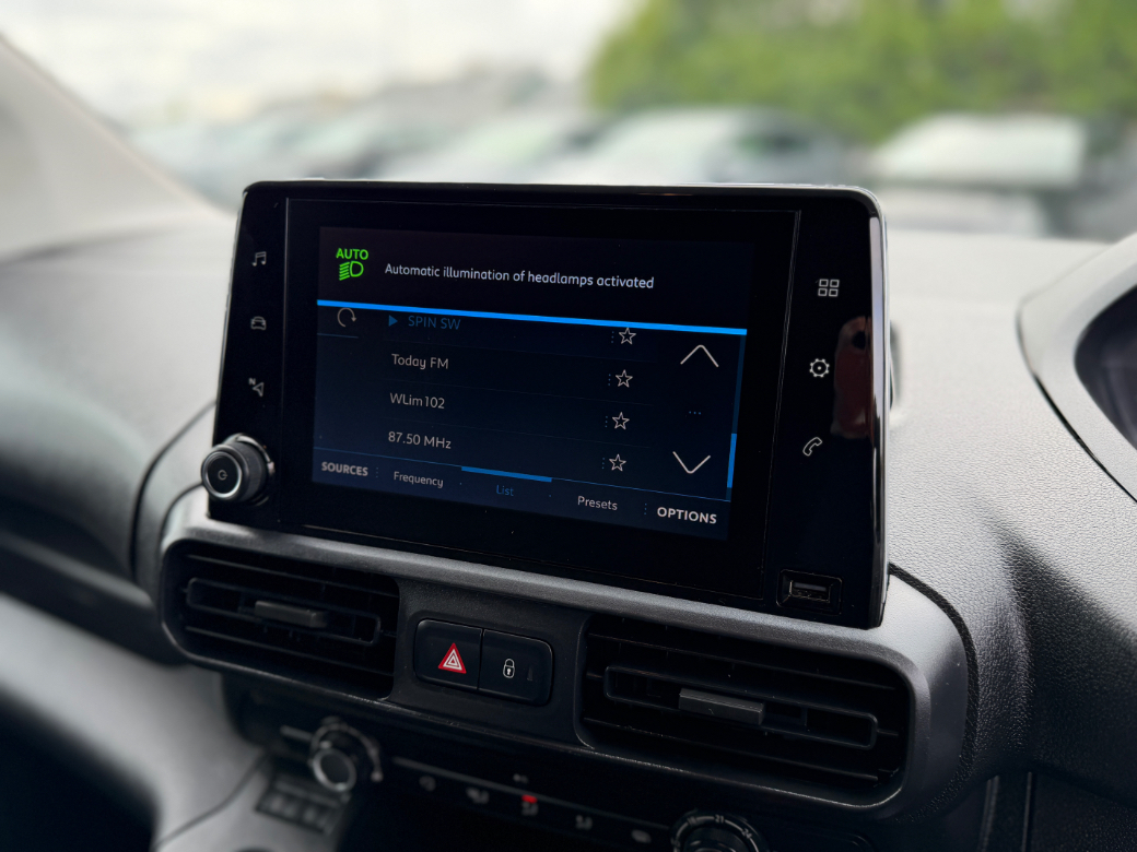 2021 Peugeot Partner