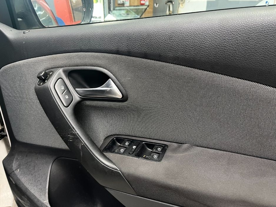 2014 Volkswagen Polo