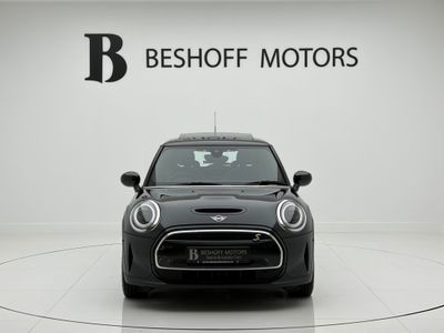 2023 Mini Hatch
