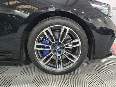 2024 BMW i5