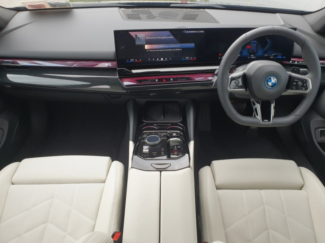2026 BMW 530