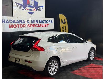 2015 Volvo V40