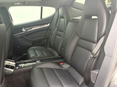 2016 Porsche Panamera
