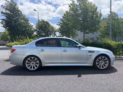 2005 BMW M5