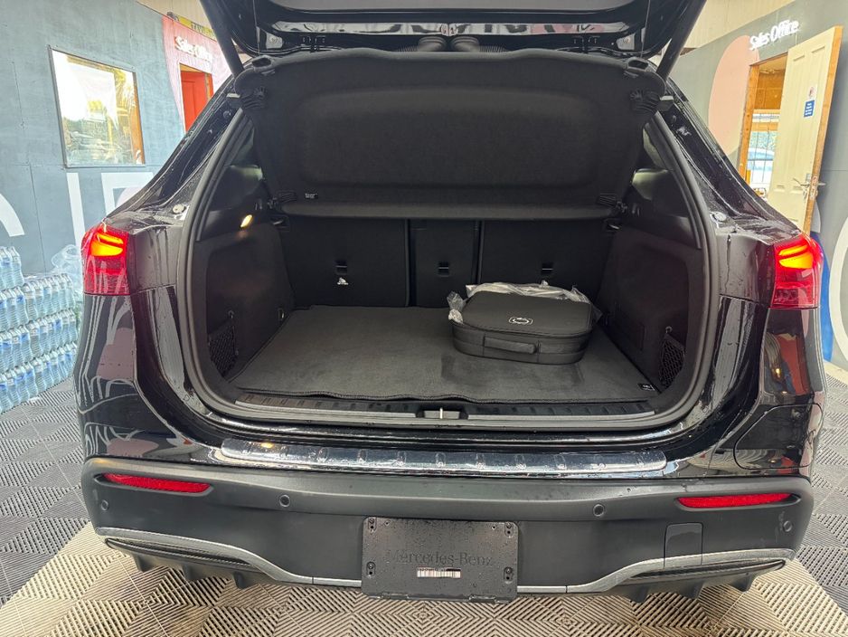 2025 Mercedes-Benz EQA