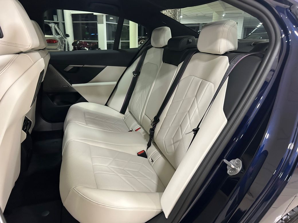 2025 BMW 5 Series