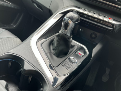 2021 Peugeot 3008