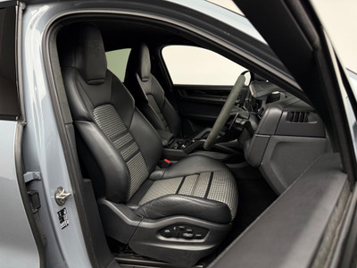2024 Porsche Cayenne