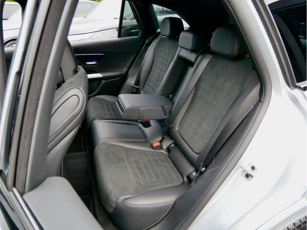 2025 Mercedes-Benz GLC Class