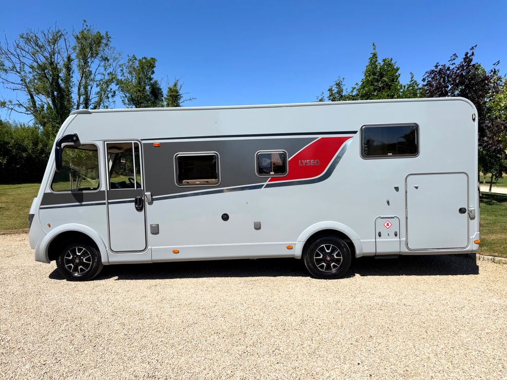 2018 BURSTNER  LYSEO I743G AUTO R.H.D Q/B 