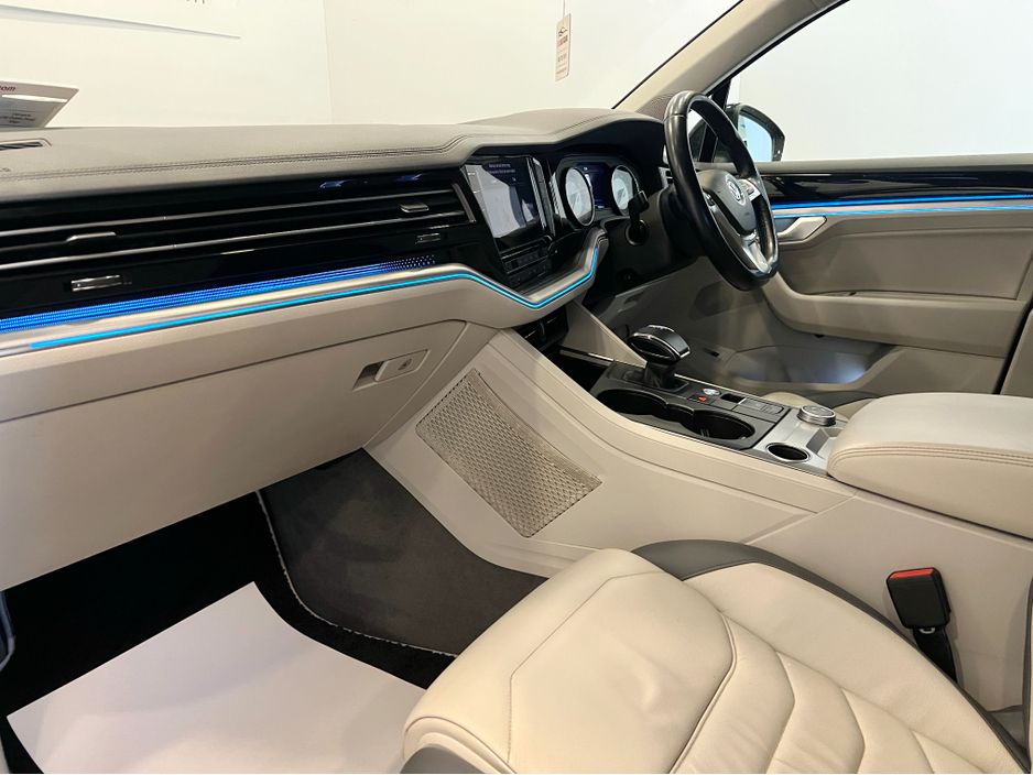 2019 Volkswagen Touareg
