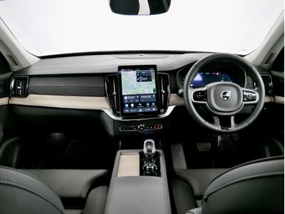 2025 Volvo XC90