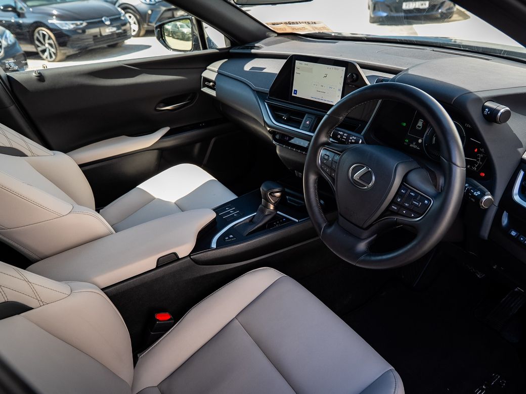 2023 Lexus UX 250H