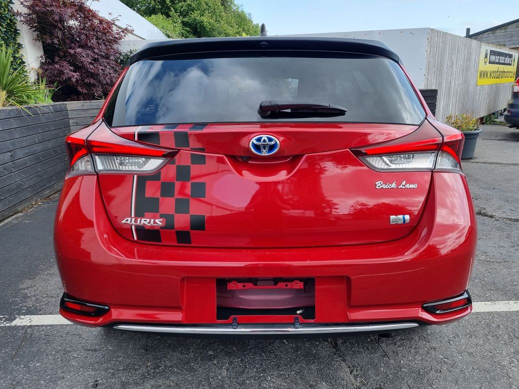 2016 Toyota Auris