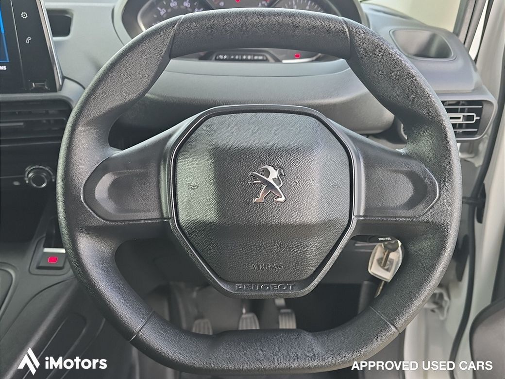 2023 Peugeot Partner