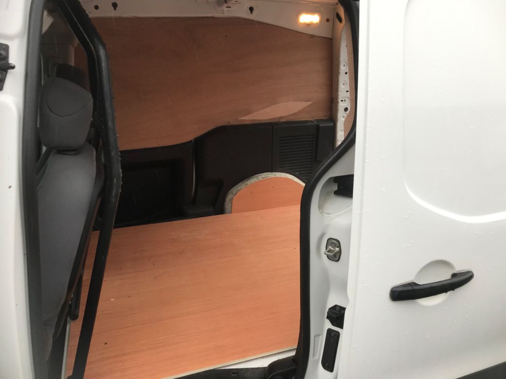 2016 Peugeot Partner
