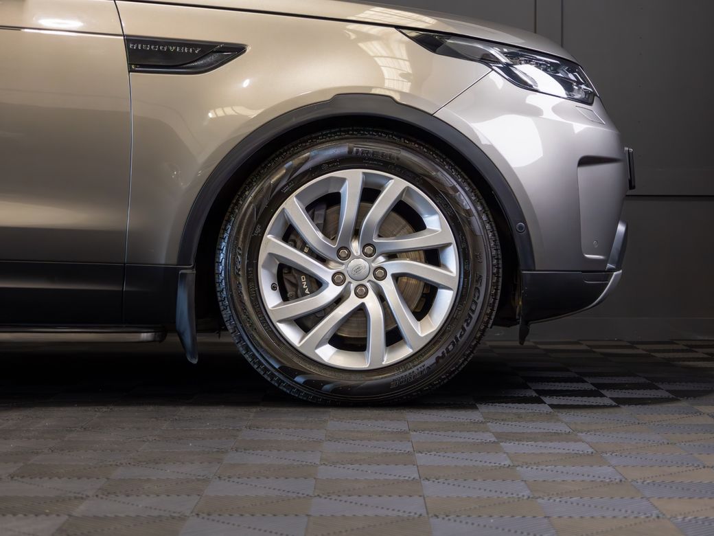 2020 Land Rover Discovery