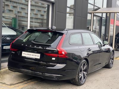 2023 Volvo V90