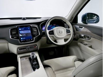 2023 Volvo XC90