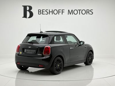 2023 Mini Hatch