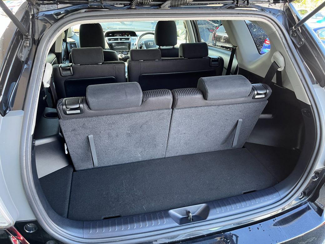 2018 Toyota Prius Alpha