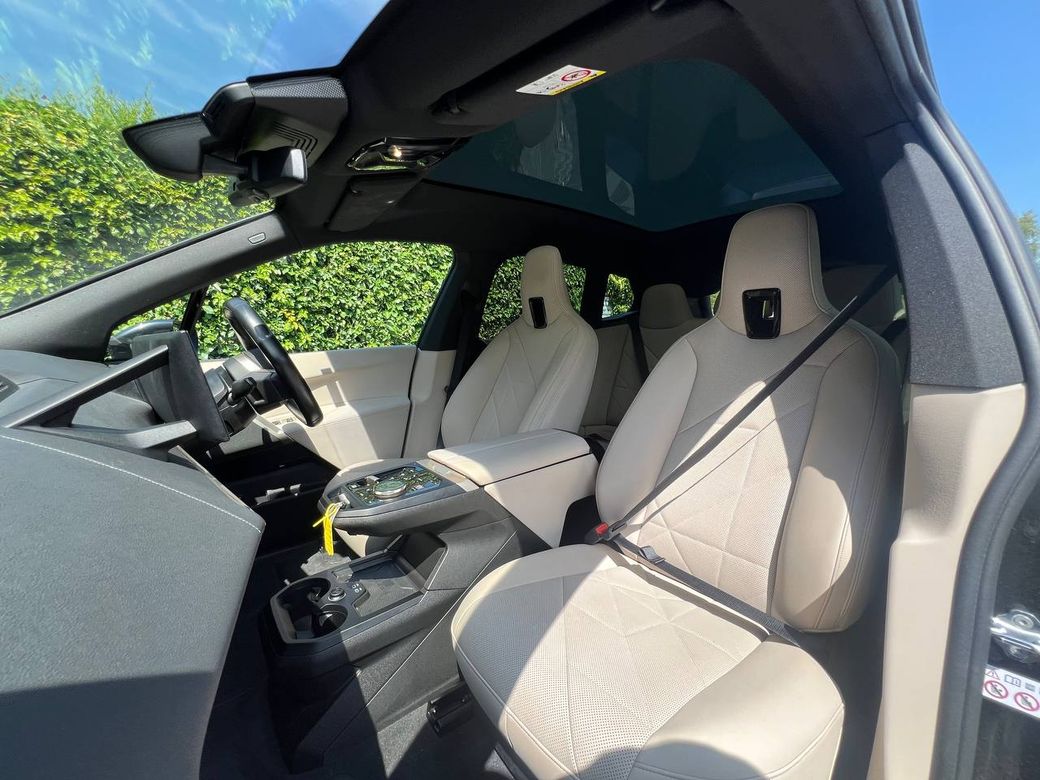 2023 BMW iX